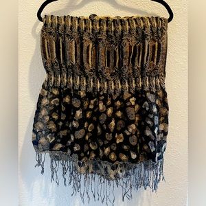 Abstract animal print scarf/wrap like new